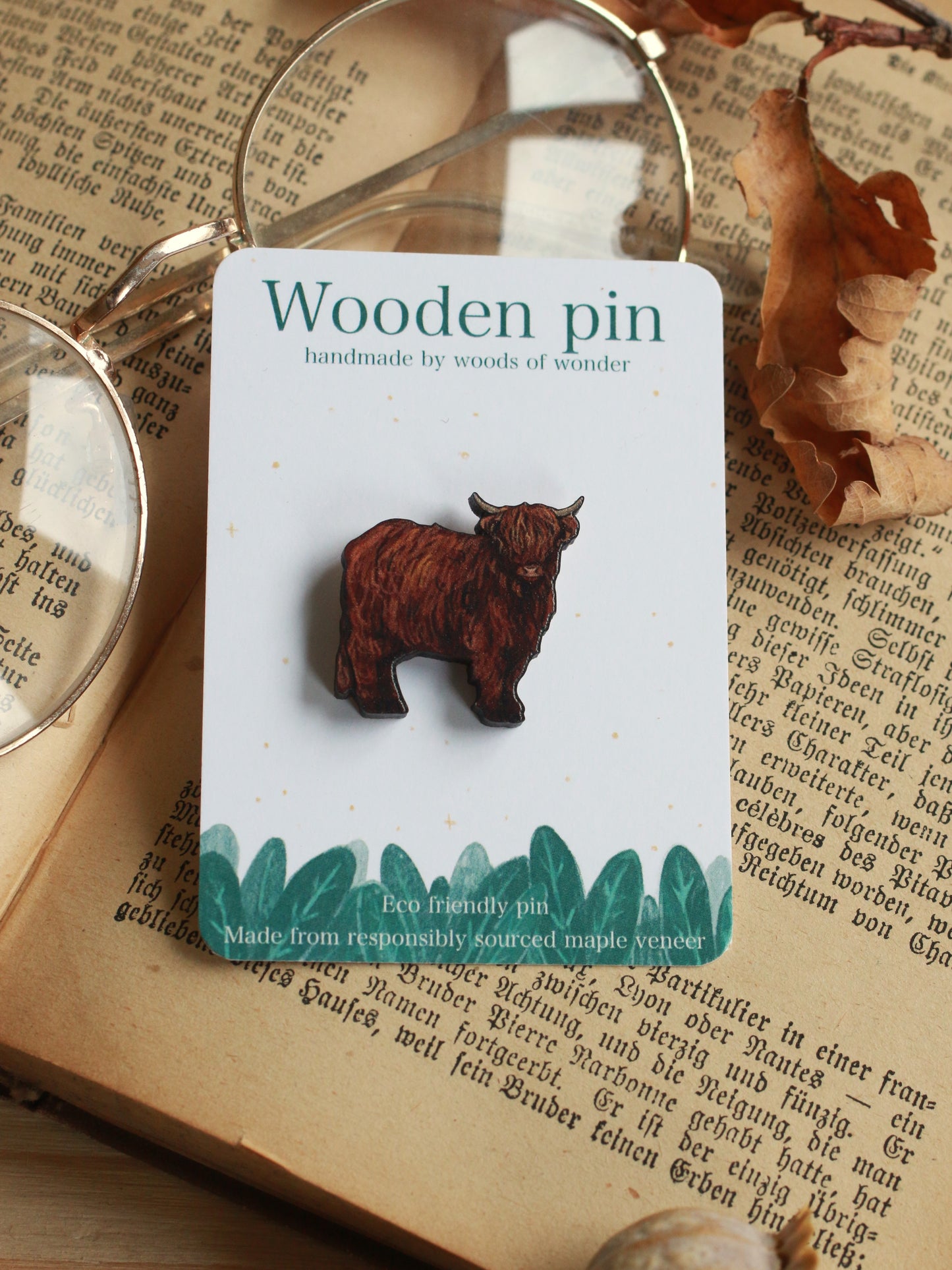 Highland cow pin - Wooden highland cow brooch