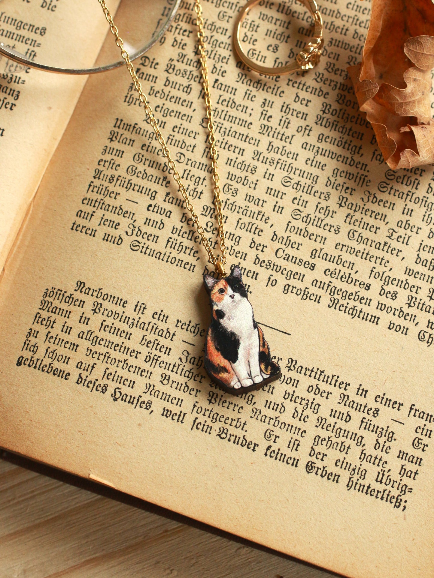 Calico cat necklace