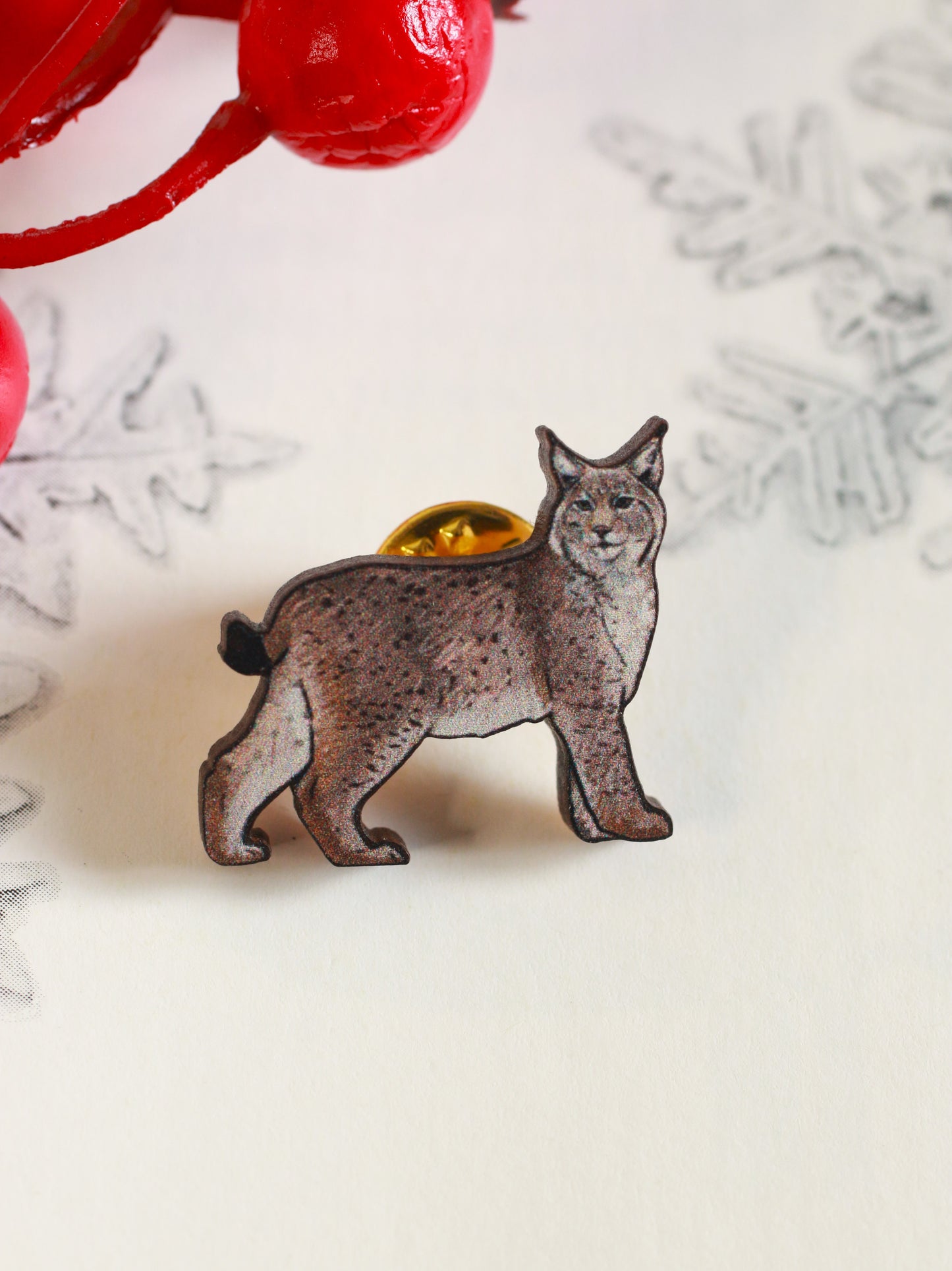 Lynx pin - wooden lynx brooch