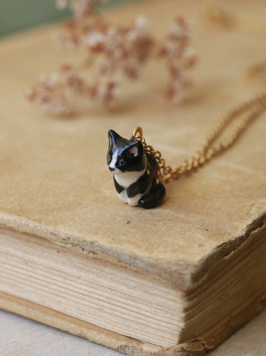Tuxedo cat necklace