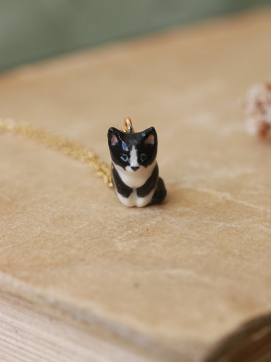 Tuxedo cat necklace