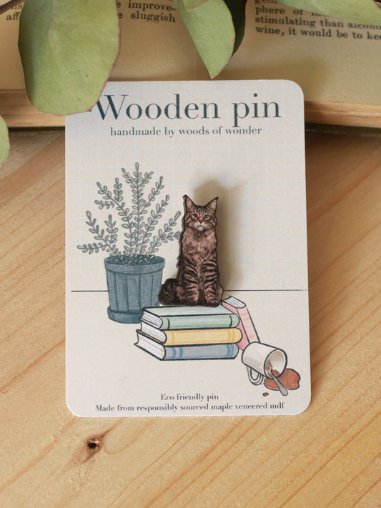 Maine coon cat pin