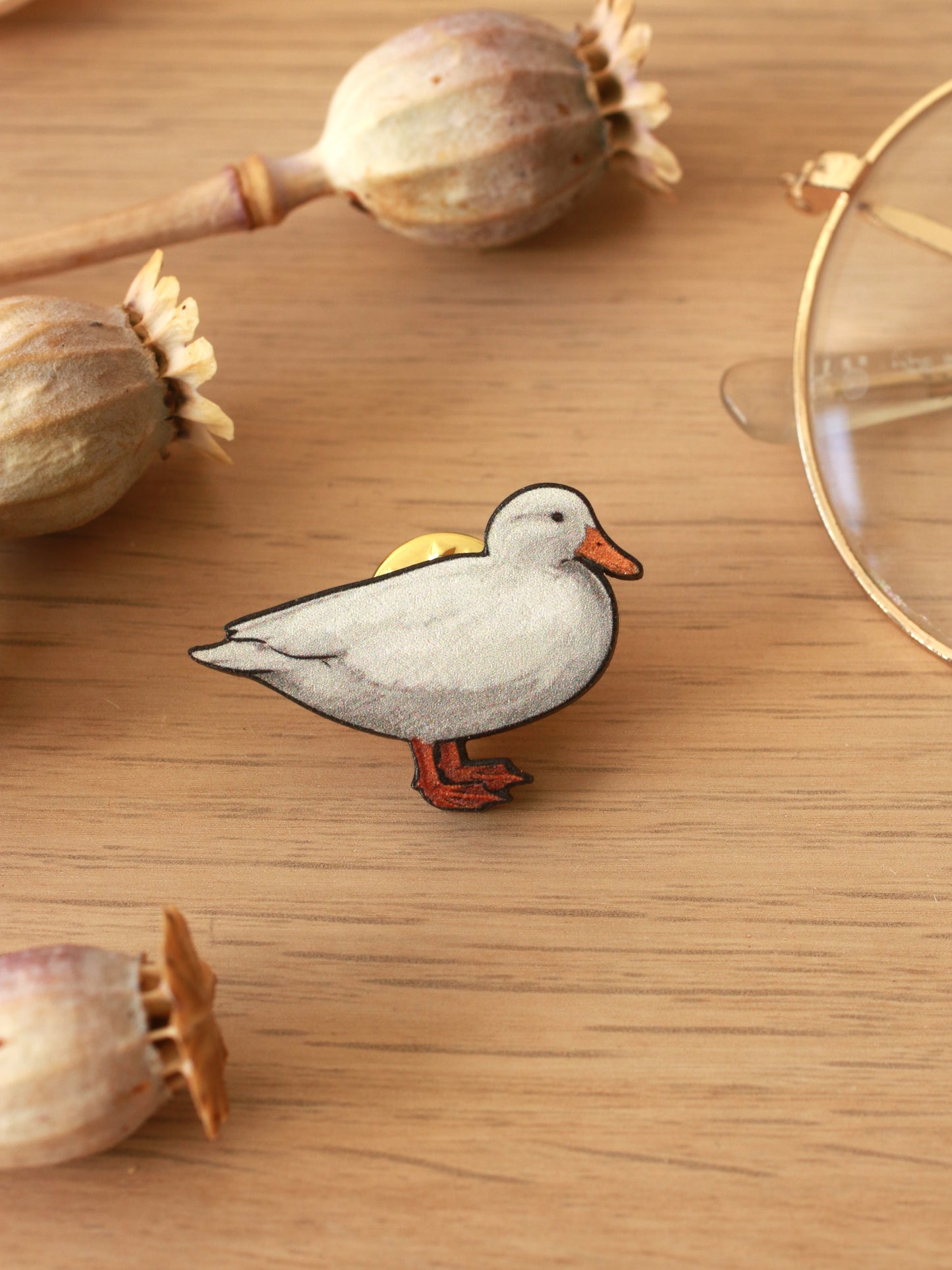 White duck pin