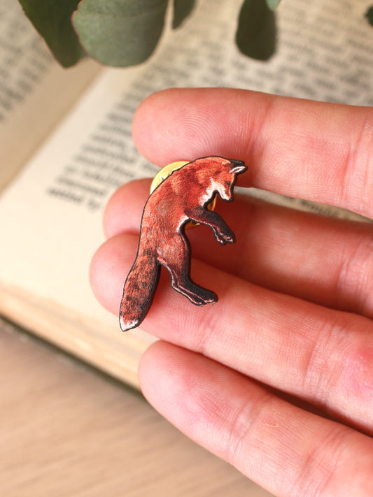 Jumping fox wooden pin