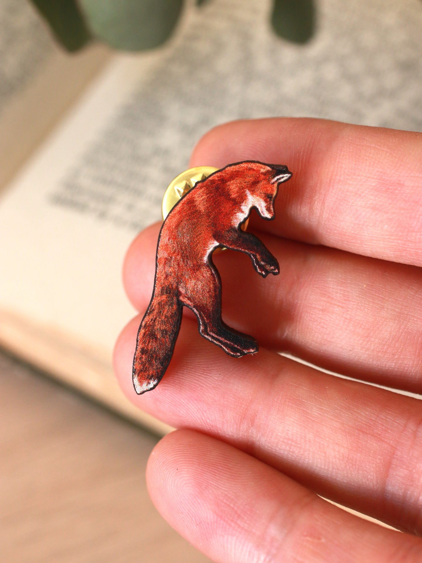 Jumping fox wooden pin