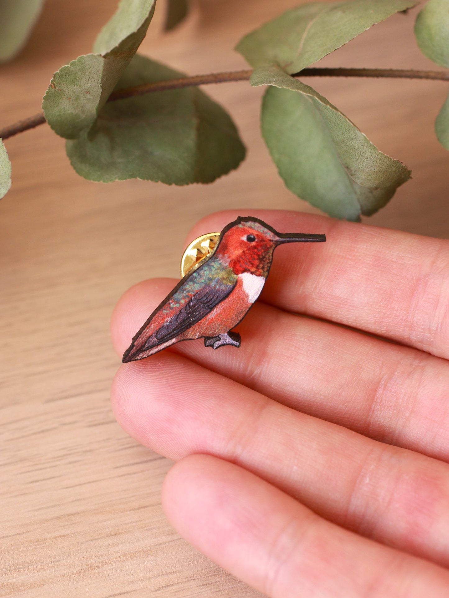 Hummingbird pin