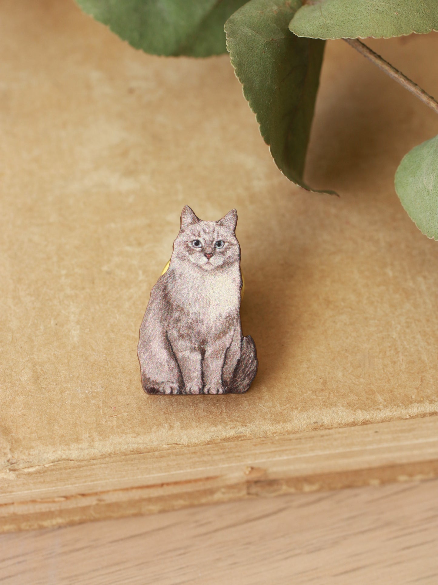 Siberian cat pin - wooden pin