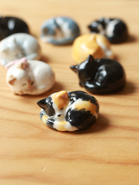 Cat figurine