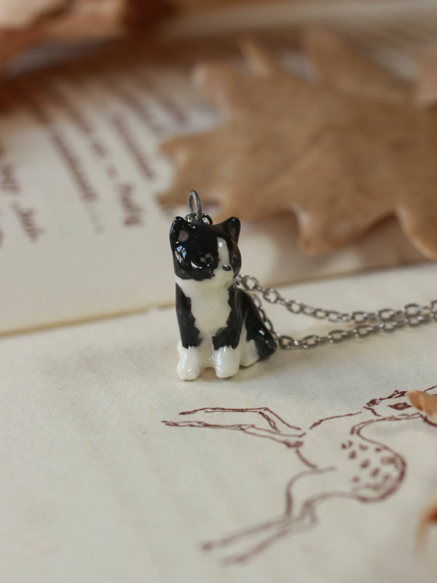 Tuxedo cat necklace