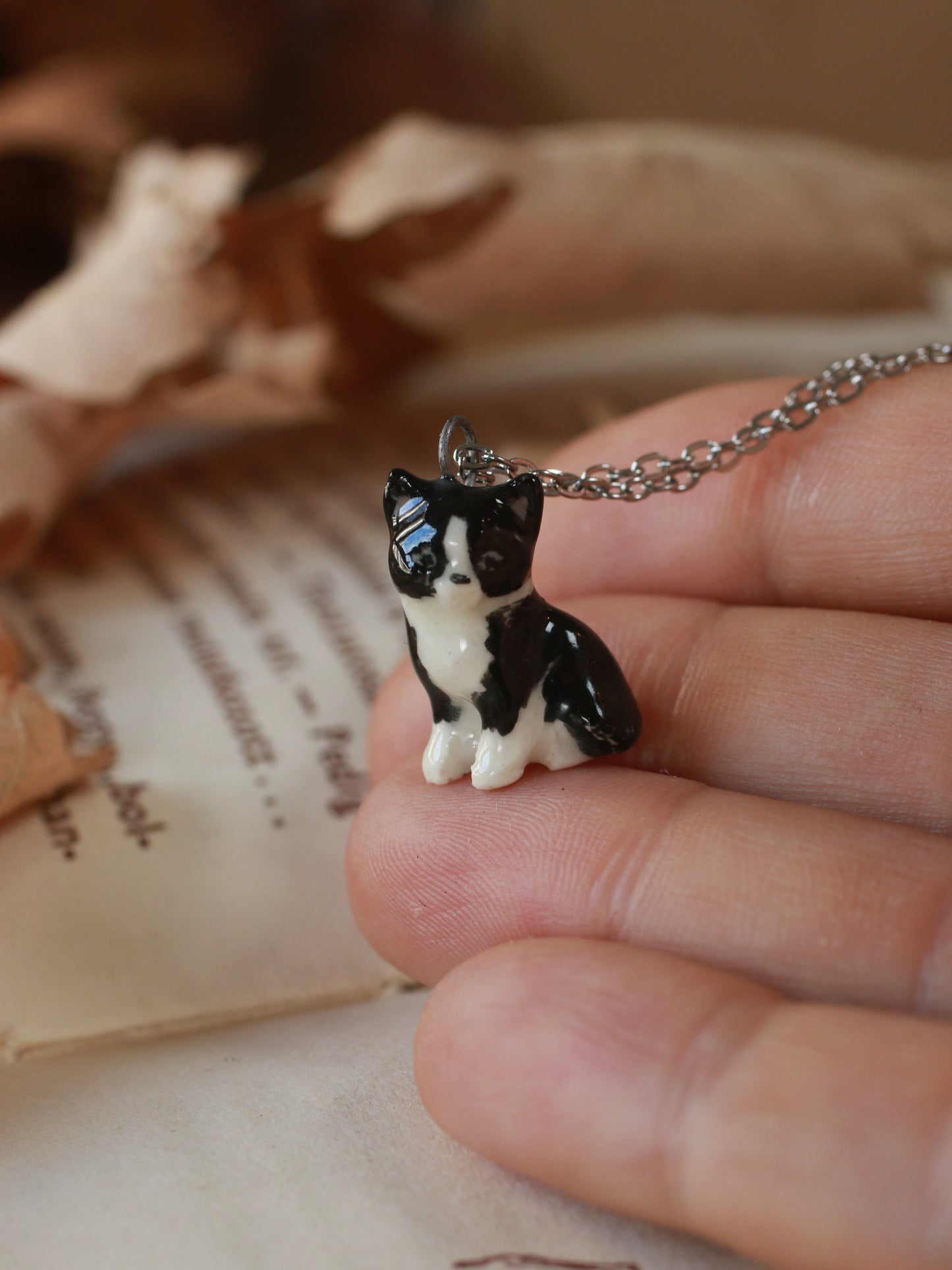 Tuxedo cat necklace