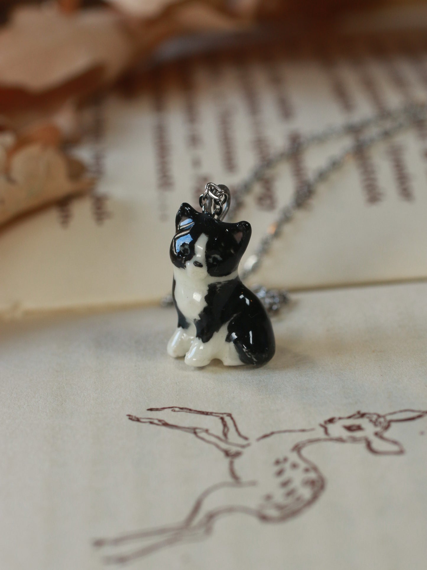 Tuxedo cat necklace