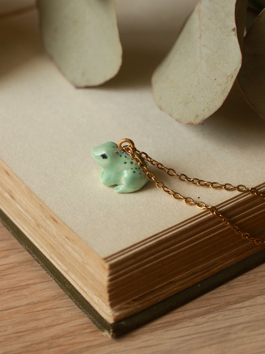 Frog necklace - 22k gold details