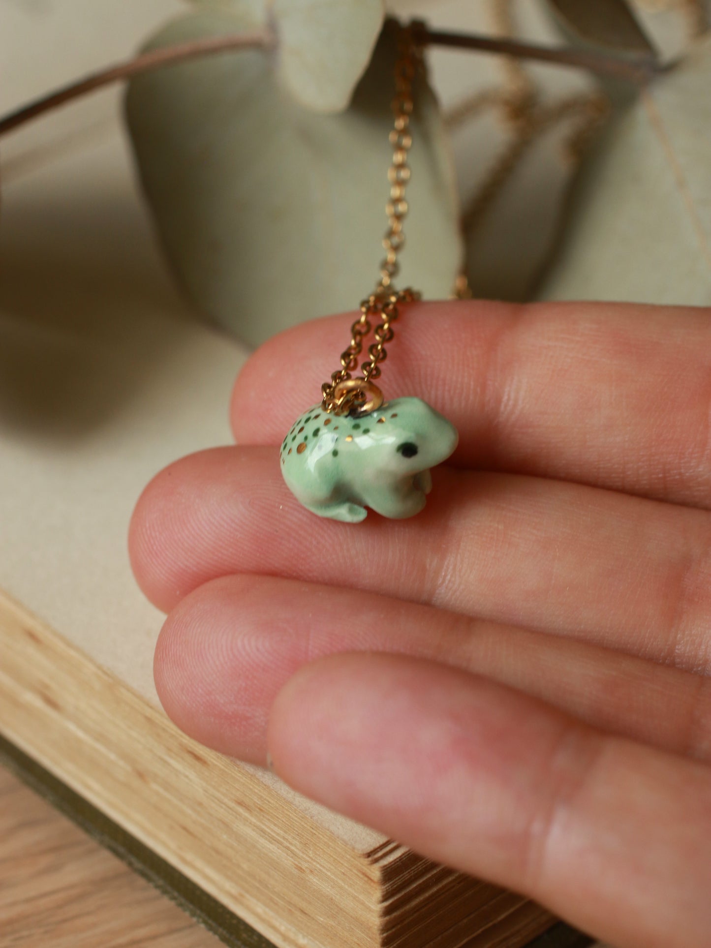 Frog necklace - 22k gold details