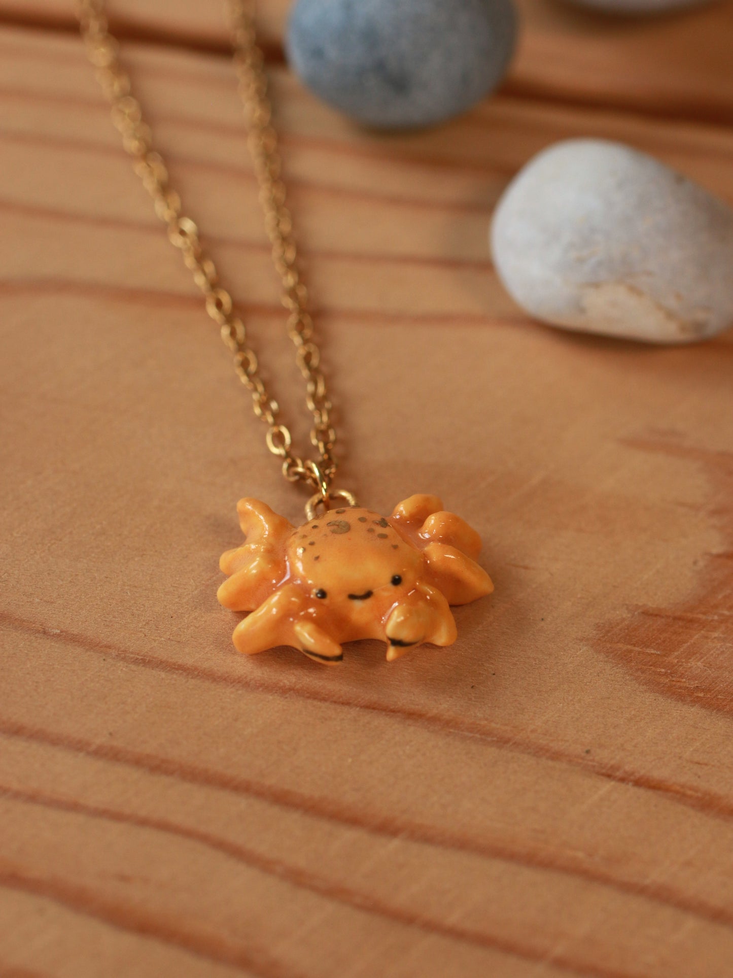Happy crab necklace
