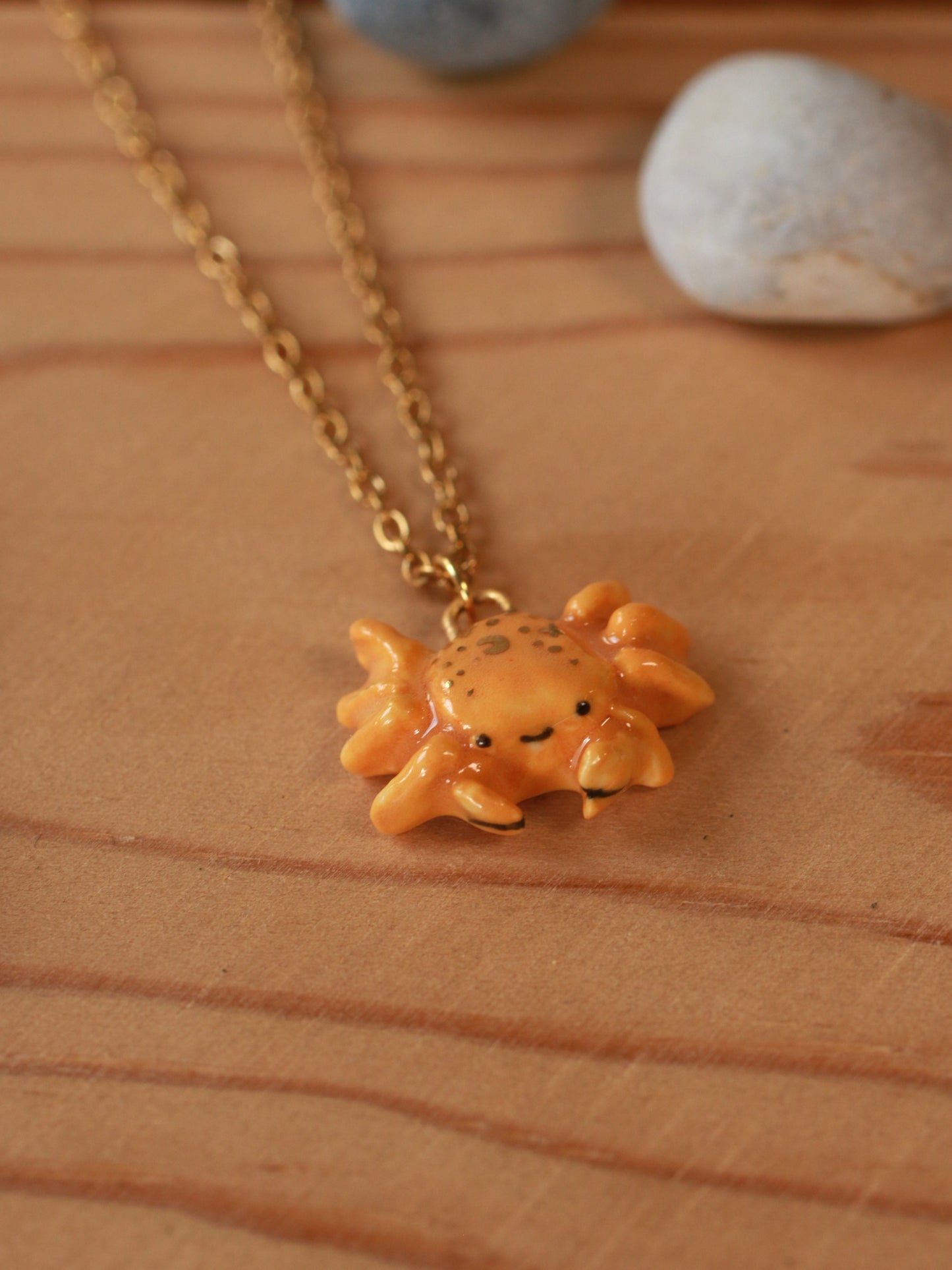 Happy crab necklace