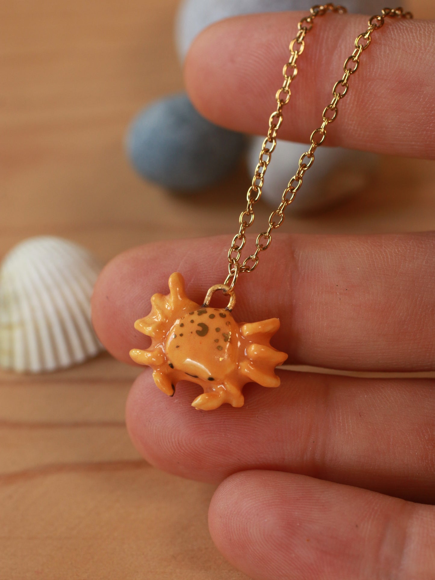 Happy crab necklace