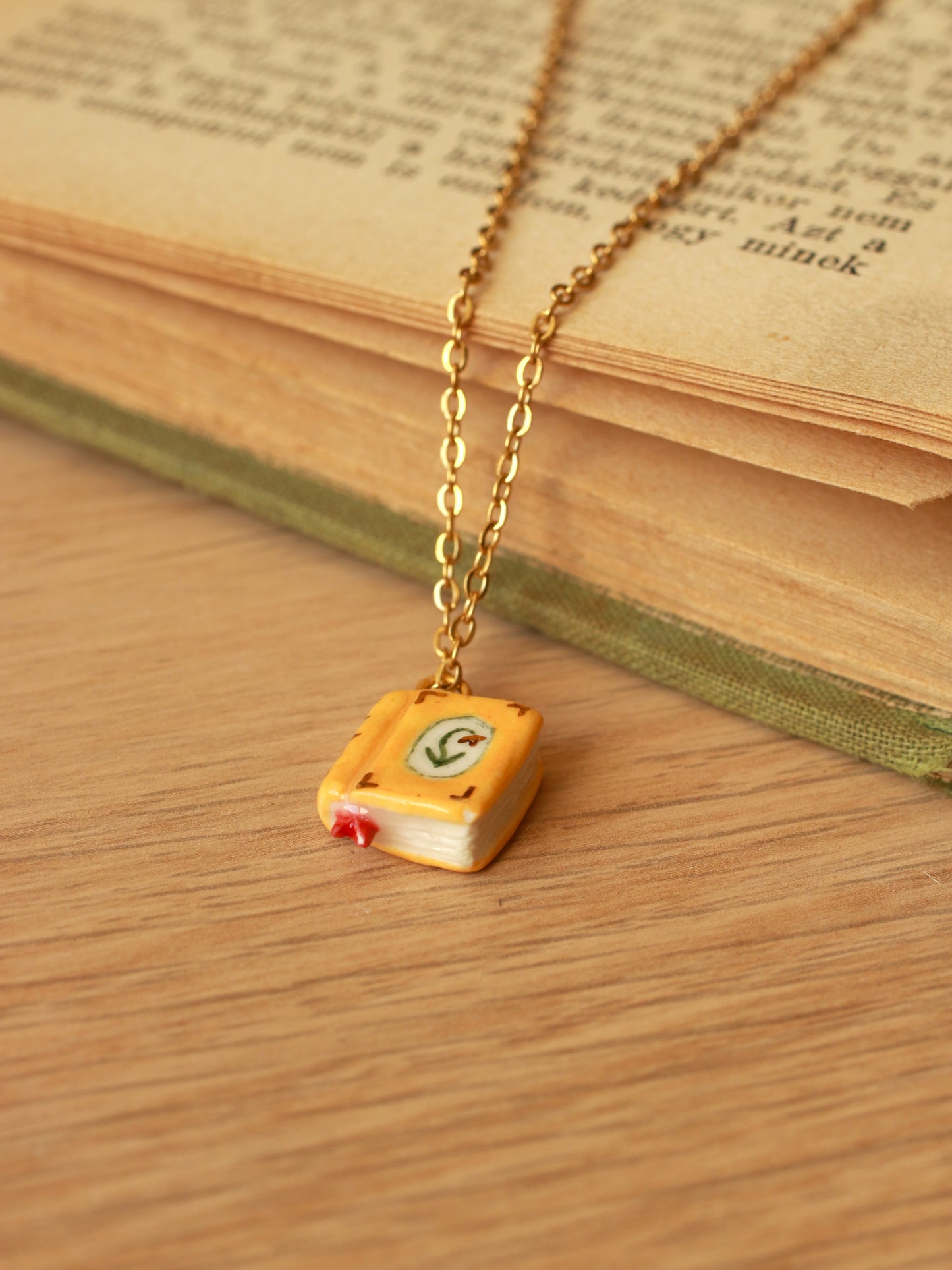 Flower book necklace - Yellow book