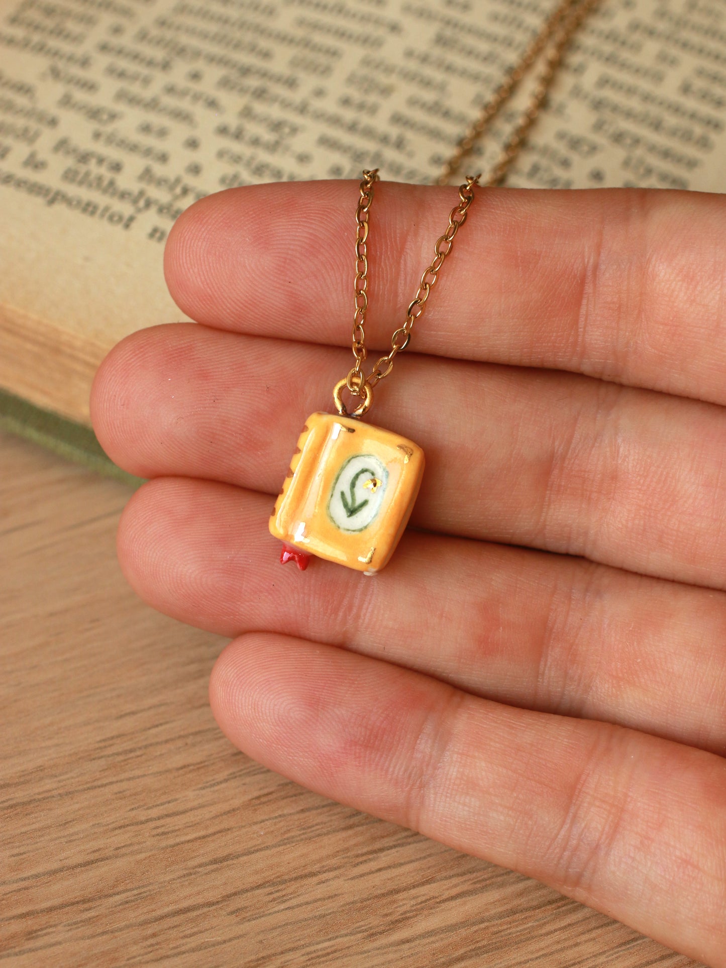 Flower book necklace - Yellow book