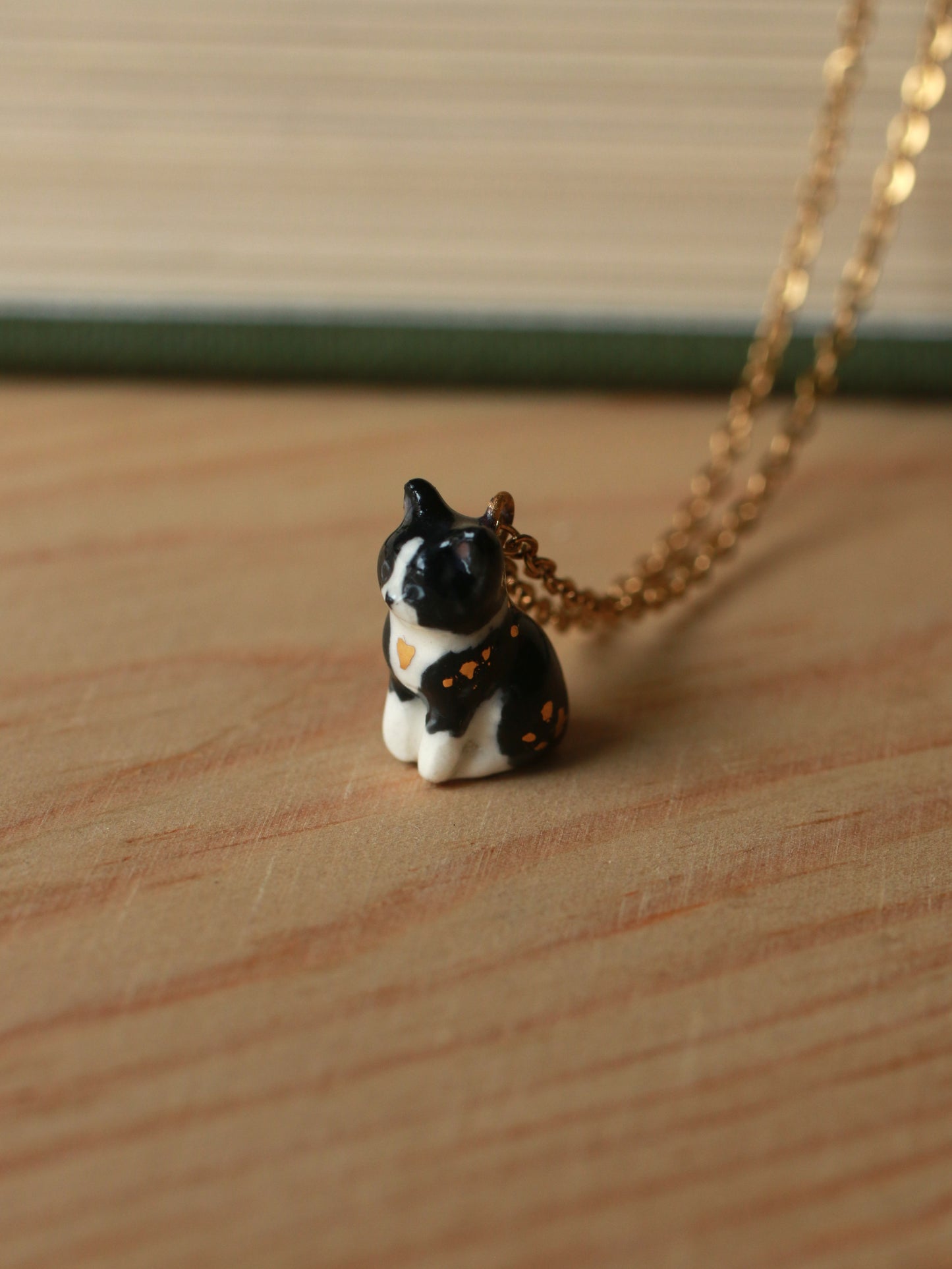 Tuxedo cat necklace
