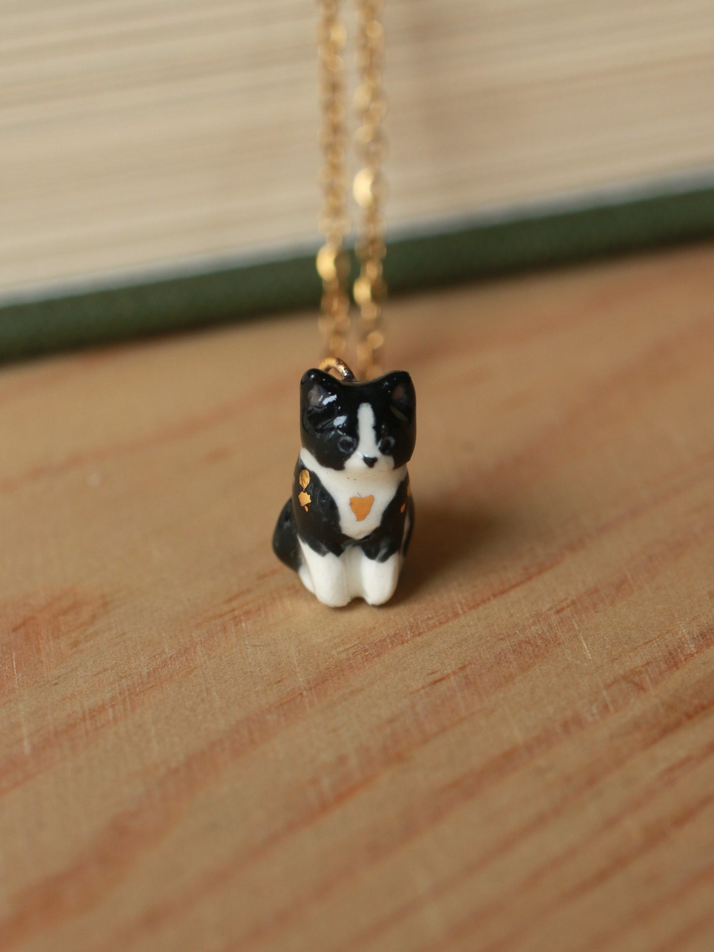 Tuxedo cat necklace