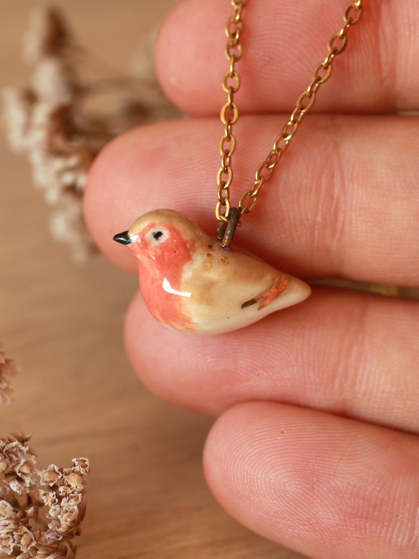 Robin necklace - 22k gold details