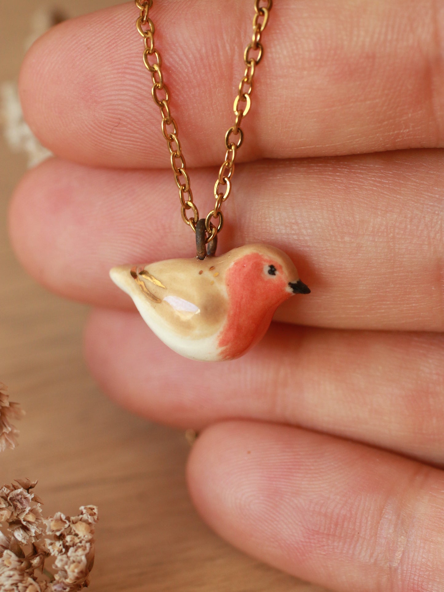 Robin necklace - 22k gold details