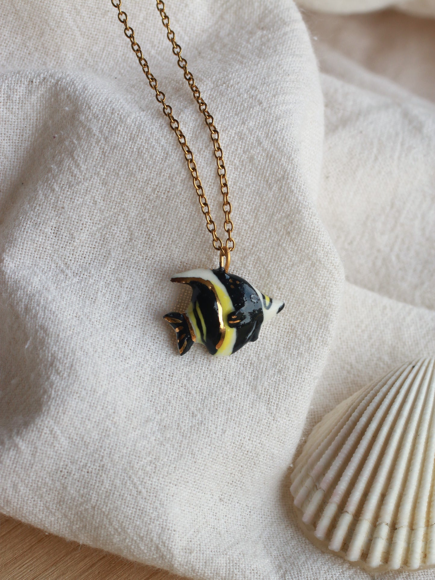 Moorish idol fish necklace