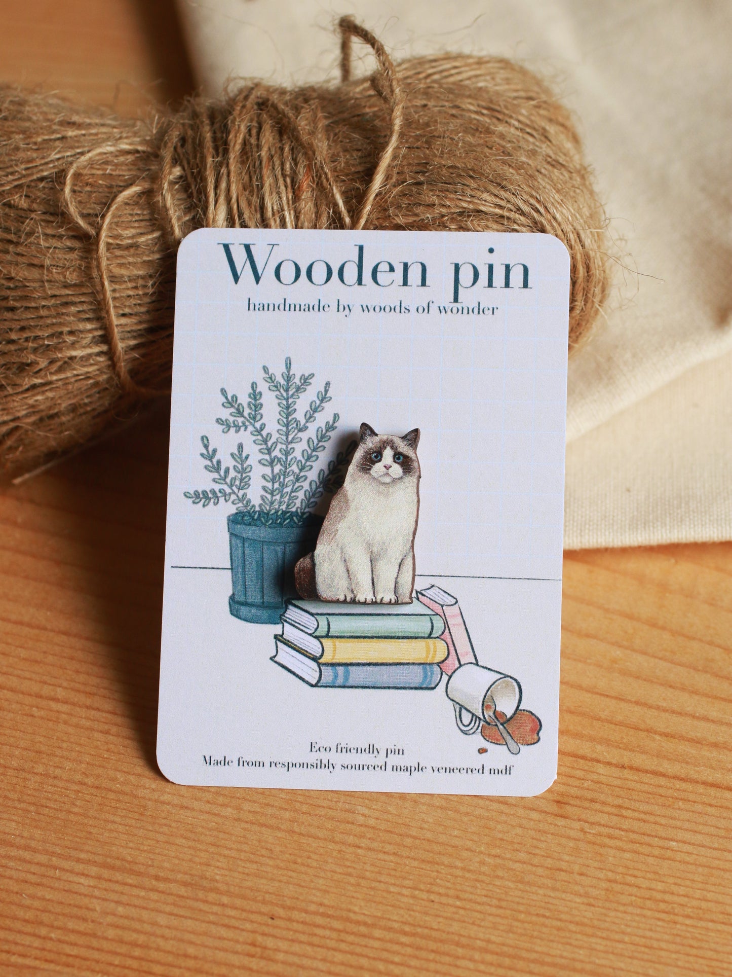 Ragdoll cat pin - wooden pin