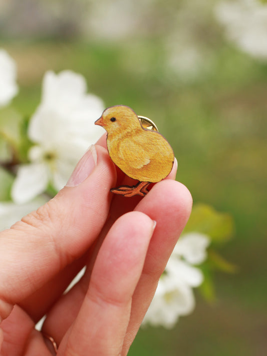 Chick pin - wooden chicken pin