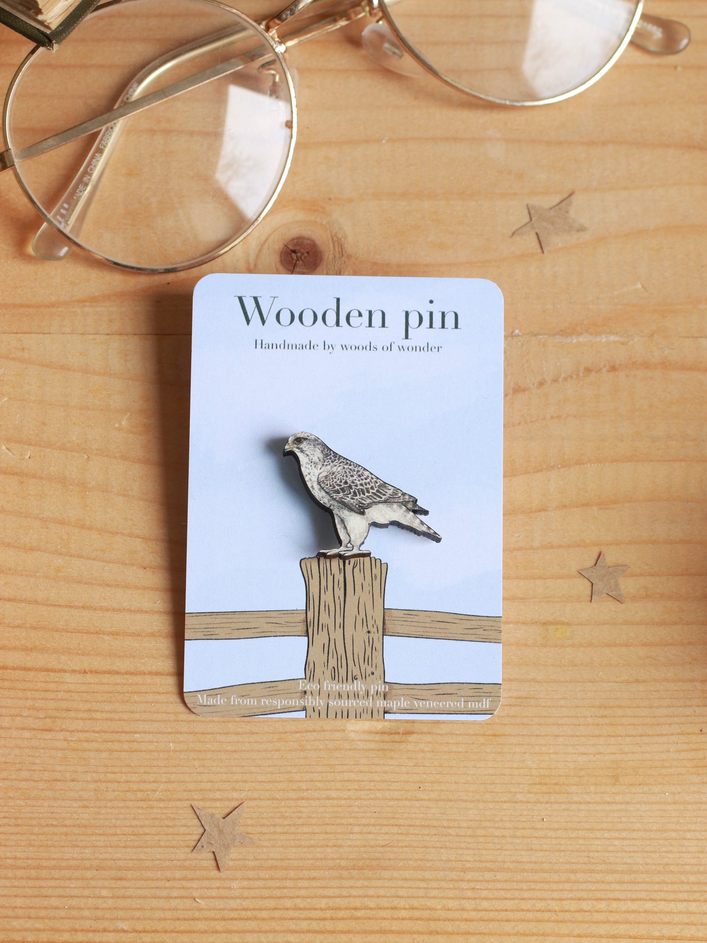 Gryfalcon pin - wooden bird pin