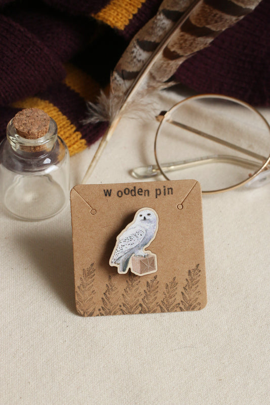 Snowy owl wooden pin