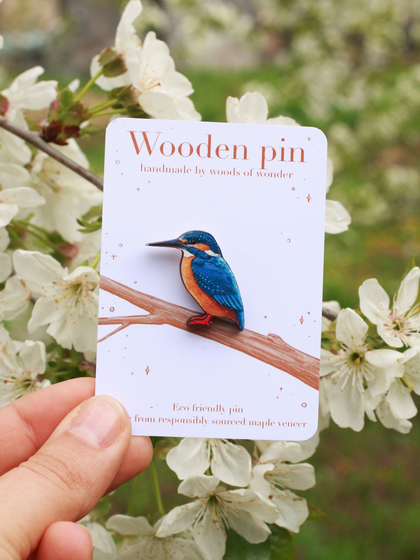 Kingfisher pin - wooden bird pin