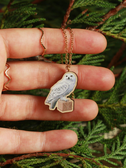 Snowy owl wooden necklace